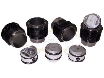 Complete sets for an engine comprising: 4 pistons complete with rings - piston pin and circlips - and 4 cylinders