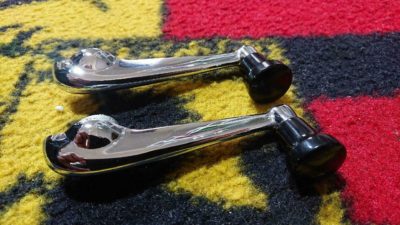 A superb pair of original window winder handles for Porsche 356 BT5 / BT6 + C models 1960-65. The chrome is concours and the knobs are nice and tight