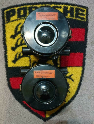 a matching pair of original Knecht air cleaners (L418/2) for your Porsche 912 running Zenith carburetors.