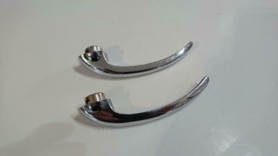 A really nice pair of original Chrome Inner Door Handles for Porsche 356A T2, 356B, and 356C models . Slight marks , no pitting .
