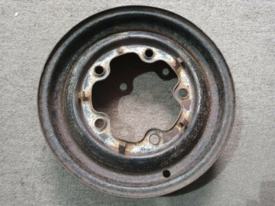 VW 15x4 Smoothie Steel Wheel Wide 5x205pcd Beetle Bug Fits 1953-65 models. This is for one wheel , condition used . Is missing one hub cap clip .