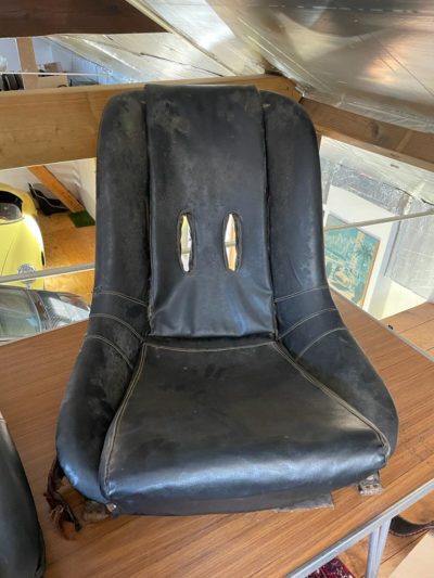 Itsoriginal speedster seat time , We have had this in the KK vaults for many years and have decided it needs a new home . It is 100% all original , some of the outer carpet needs re-gluing on to the seat . Please note this is one single seat
