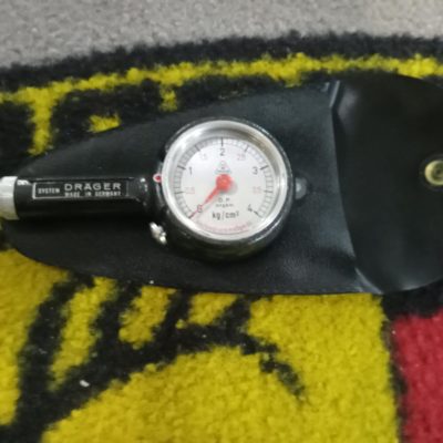 Drager used tyre pressure gauge Porsche 911/912 1969-73 models . 0-4 bar . Superb condition including the original pouch .