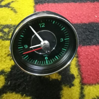 superb VDO clock dated 64/65 , for Porsche 911 SWB 1965-67 models . This is in full working and is in exceptional condition .