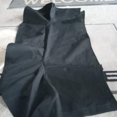 a brand new one piece lined Black canvas hood/ top boot for Porsche 356AT2, 356B, 356C (Cabriolet/Conv D) . This is unused , has never been fitted . Comes with the bag and Tennax fasteners to secure and fit .