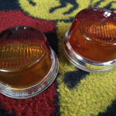 A pair of used 911r style lights red amber