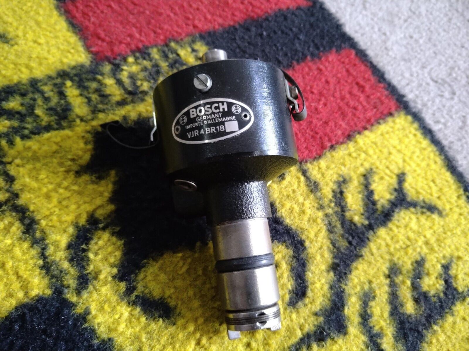 An original Bosch VJR4BR18 distributor for Porsche 356 1958-63 356a-356bt6 models. Also correct for VW T2 Transporter 1959-60. This had a light clean and repaint on the body , it has been stripped and cleaned internally . Please note new points and condenser fitted and drive o'ring installed . This is sold as per listing , without warranty .
